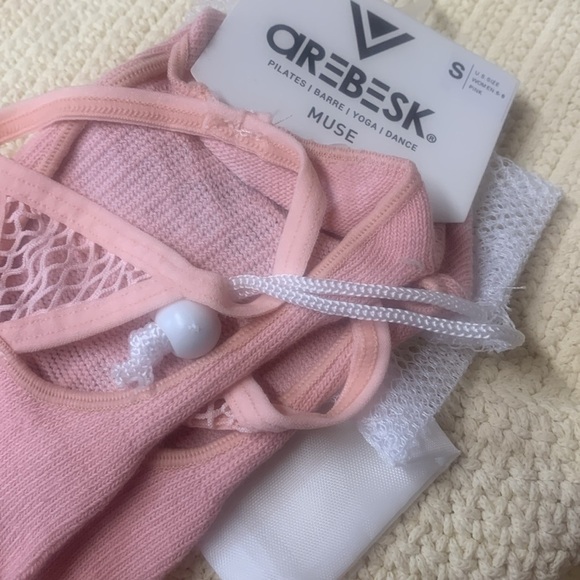 Arebesk Muse Open Toe Grip Socks. Size small new wtags - Picture 4 of 5
